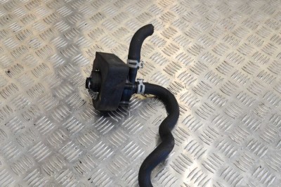 Pompa de apa auxiliara TESLA MODEL S 2017 OEM: 1067473-00-F 13354598 foto