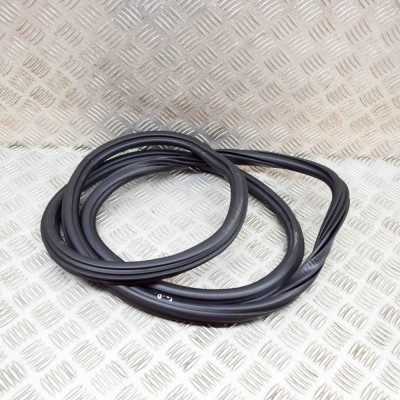 Garnitura ușă dreapta spate AUDI Q3 F3 2021 OEM: 83A833721C foto