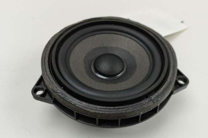 Difuzor ușă dreapta spate BMW i4 G26 2022 OEM: 2622469 30430710