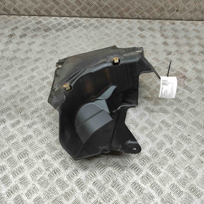 Scut motor dreapta spate BMW 5 G30 2020 OEM: 7340788