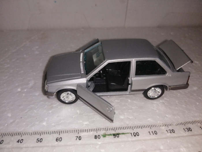 bnk jc Gama 1158 Opel Corsa Sedan - 1/43