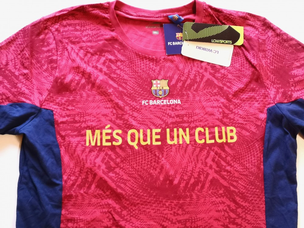 Tricou fotbal - FC BARCELONA (Spania)- nr. 3 jucatorul PIQUE, XL | Okazii.ro