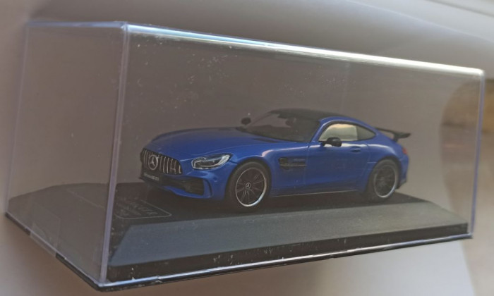 Macheta Mercedes-Benz AMG GT R Coupe 2018 albastru - CMR/PremiumX 1/43