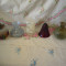 LOT de 5 obiecte decorative din sticla: 3 vaze mici, H=10/12 cm, clopot si caseta cu capac din sticla
