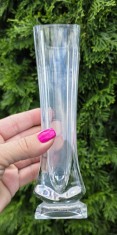 VAZĂ SCANDINAVĂ VINTAGE DIN CRISTAL MASIV ANII&rsquo;60