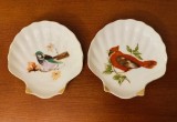 2 FARFURIOARE DIN PORTELAN FIN- DECOR CU PASARI 10CM