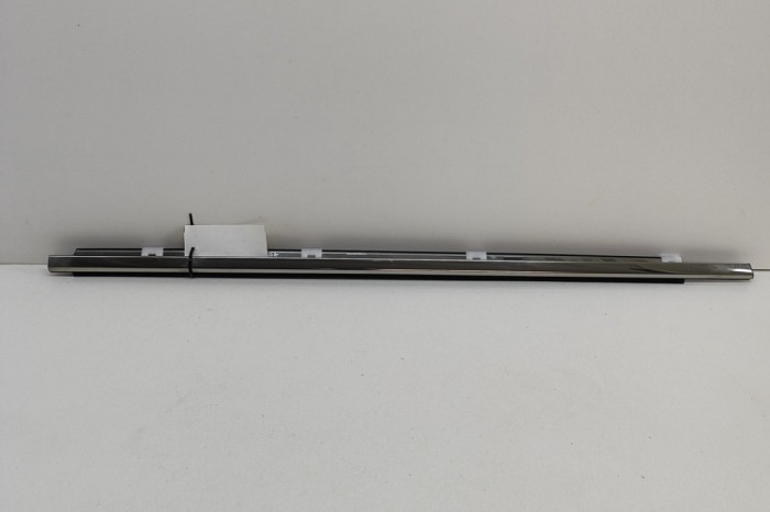 Chedar geam ușă dreapta față LEXUS RX _LA1_, _LH1_ 2022 OEM: 75710-48110 27303743