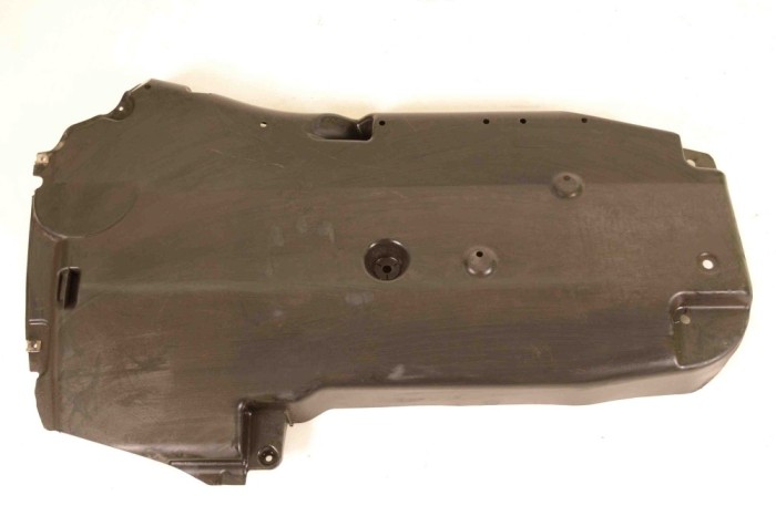 Scut motor central spate MERCEDES-BENZ C W205 2015 OEM: A2056908900