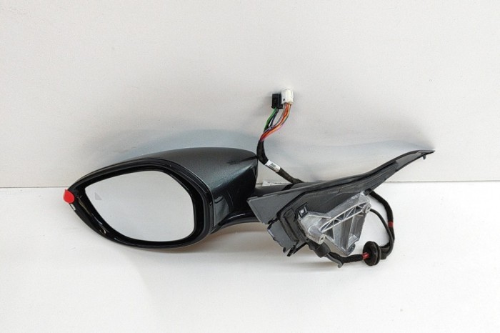 Oglinda laterală st&acirc;nga ASTON MARTIN DB11 2022 OEM: HY53-17683-AF | 25932821