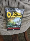 O lume ascunsă - Raymond Bernard
