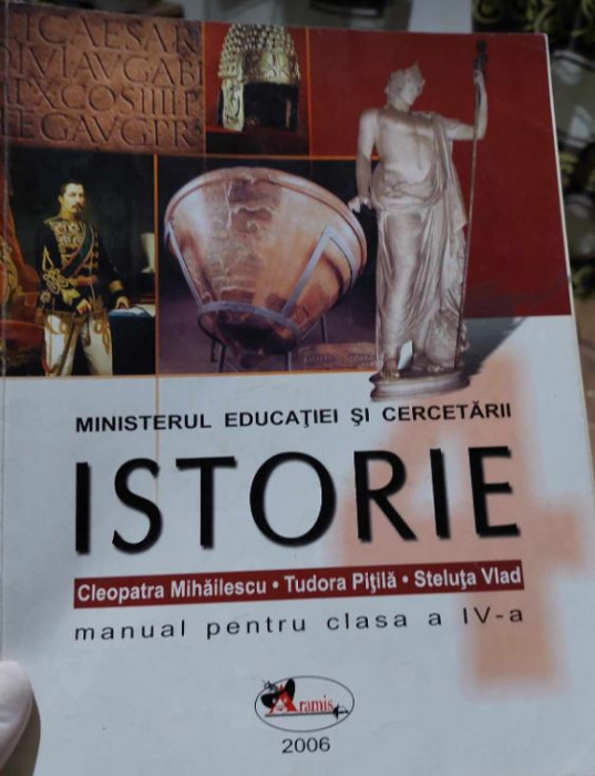 ISTORIE - manual pentru clasa a IV-A, C. MIHĂILESCU, T.PIȚILĂ, S.VLAD