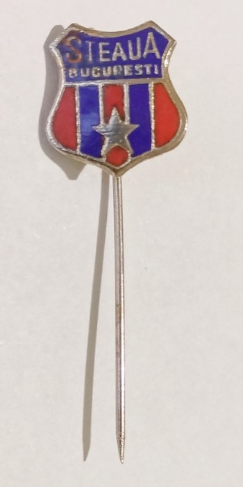 INSIGNA STEAUA BUCURESTI ANII 1972 - 1990 EMAIL CALD MAI RARA ( CITITI DESCRIEREA )