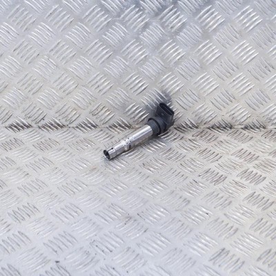Bobina de inducție de &amp;icirc;naltă tensiune VW PASSAT B6 3C2 2008 OEM: 036905715F 10684283 foto