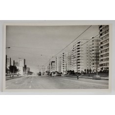 BUCURESTI , BULEVARD MARGINIT DE BLOCURI , FOTOGRAFIE , ANII &#039;70