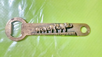 E805-Tirbuson vechi South Africa bronz stare buna. Lungime 13 cm, latime 4 cm. foto