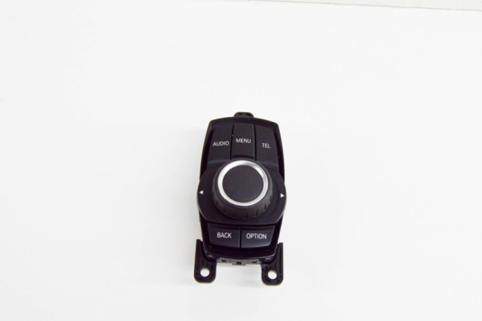 Buton de control navigație BMW 3 F30, F80 2014 OEM: 9317695 17601665
