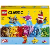 LEGO&reg; Classic - Distractie creativa in ocean 11018, 333 piese