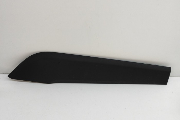 Ornament consola centrală PORSCHE Taycan 2022 OEM: 9J1863046F,9J1.863.046.F,9J1863046,9J1.863.046 25152402