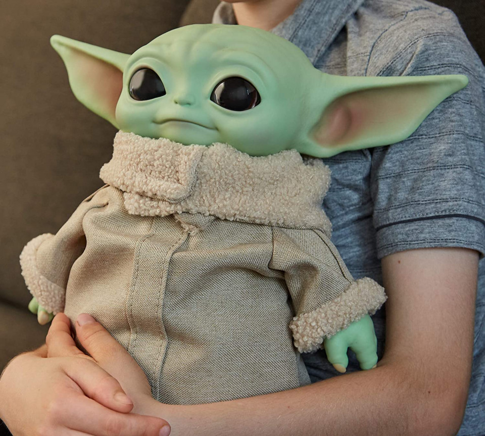 Figurina de plus Baby Yoda The Mandalorian Star Wars 28 cm | Okazii.ro