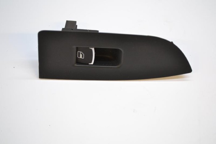 Buton geam ușă dreapta spate VW PASSAT CC 357 2009 OEM: 3C8867376A | 2589088