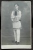 Fotografie tip carte postala, tanar in port popular, 1928