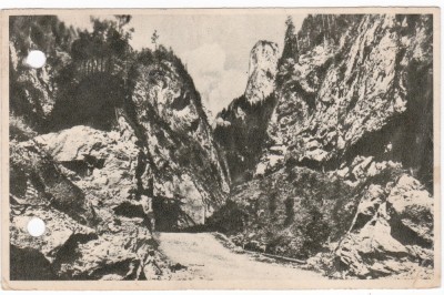 AMS - ILUSTRATA 1323, DRUMUL IN CHEILE BICAZULUI, ANUL 1956, cu perforari foto