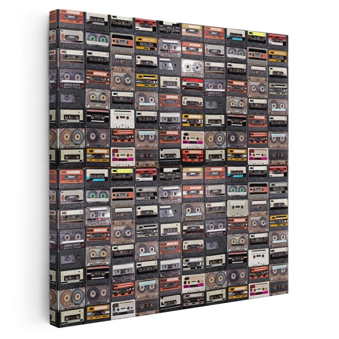 Tablou casete audio fundal muzical retro 2020 Tablou canvas pe panza CU RAMA 60x60 cm