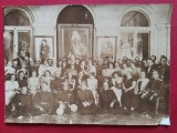 fotografie atelier romanesc, antebelic .Oamenii de la curtea regelui Carol al II lea