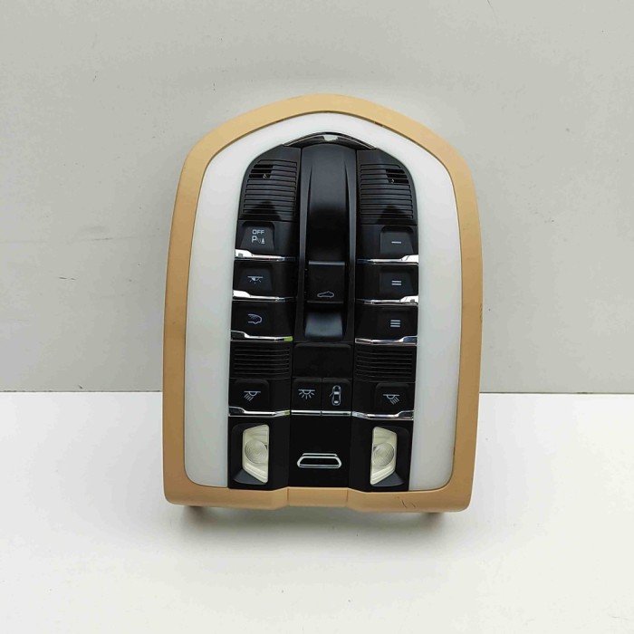 Iluminare interioară PORSCHE PANAMERA 970 2010 OEM: 7PP919317,7PP959551EA,7PP959728F,7PP919211E,7PP035711A 30781339