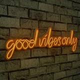 Cumpara ieftin Decoratiune luminoasa LED de perete Good Vibes Only Galben 76x19x2 cm