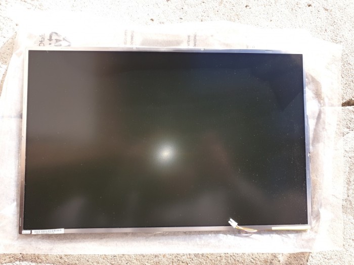 display laptop 17,1 LCD Wide -