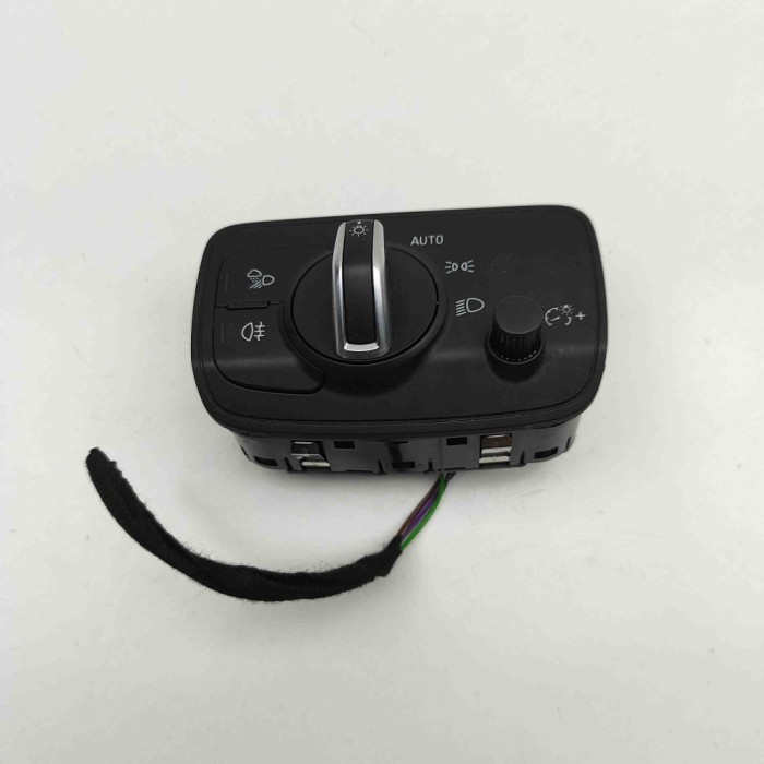 Modul de control comutator faruri AUDI A3 Limousine 8VS, 8VM 2018 OEM: 8V0941531AR 30810670