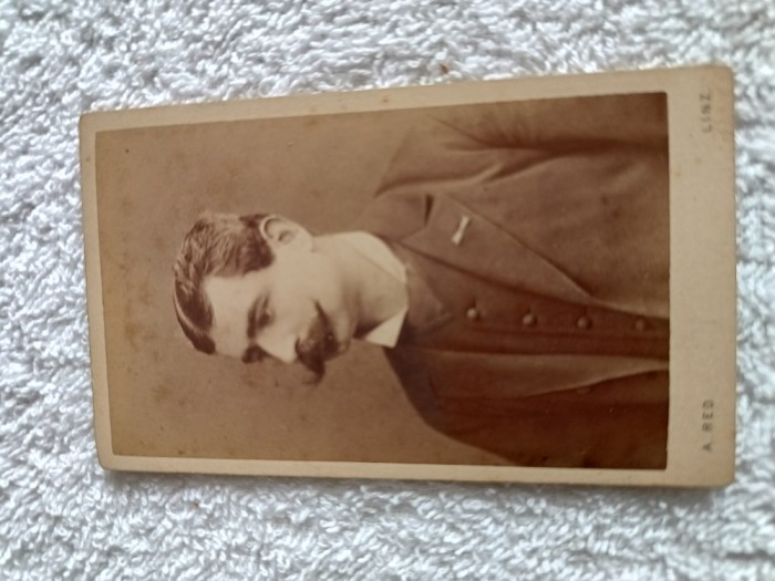 fotografie domn mustacios , atelier austriac , anul 1880