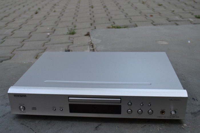 Cd player Onkyo DX 7355