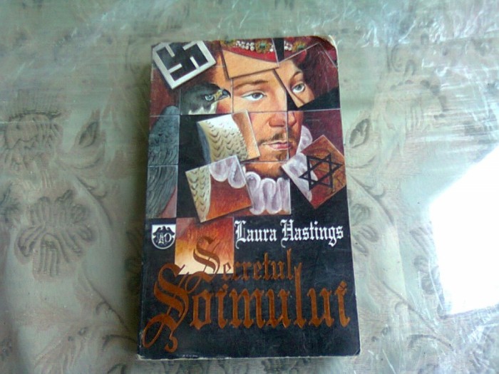 SECRETUL SOIMULUI - LAURA HASTINGS