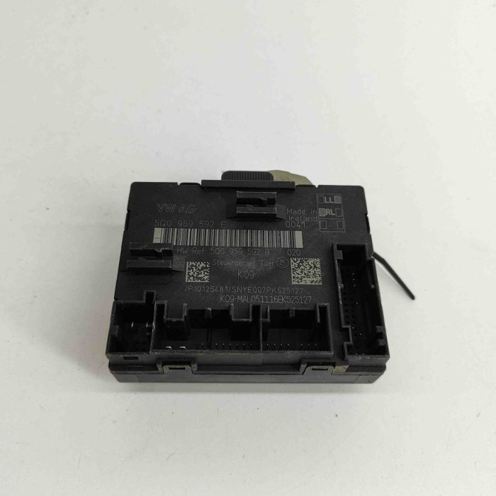 Modul de control ușă dreapta față AUDI A3 Limousine 8VS, 8VM 2017 OEM: 5Q0959592E,5Q0959592B 24968876