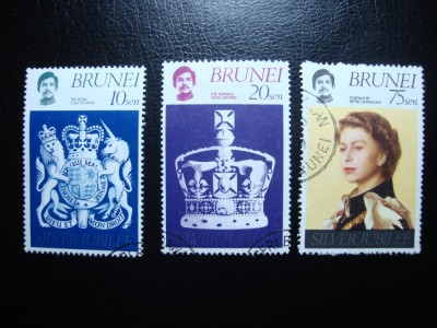 BRUNEI 1977 SERIE foto