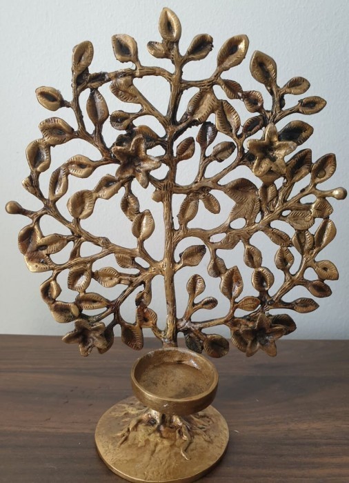 Arborele vieții, sculptura realizată din bronz