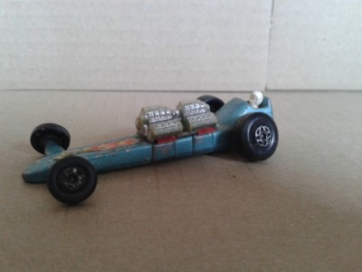 MATCHBOX SUPER FAST NO 64 DRAGSTER 1971 foto