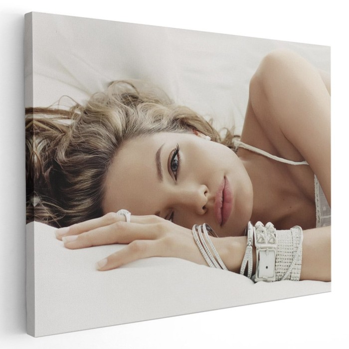 Tablou Angelina Jolie actrita 2129 Tablou canvas pe panza CU RAMA 70x100 cm