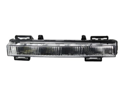 Lumina de zi MERCEDES Clasa GL (X166), 06.2012-12.2015; Clasa GLK (X204), 10.2008-05.2012; Clasa ML (W166), 11.2011-09.2015, ULO, fata, partea dreapt foto