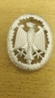 M3 N 100 - insigna - militar - Germania - Vulturul nazist foto
