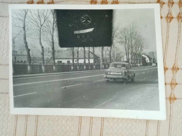 foto auto radar in perioada comunista 1977 masina de MARAMURES