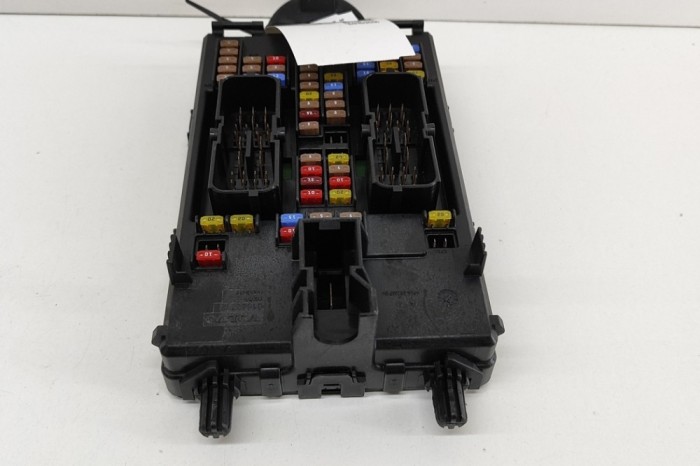 Modul panou de siguranțe VOLVO XC90 II 2019 OEM: 31682732 23824979