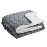 Patura Sherpa Gri Alba &ndash; Textil Cozy pentru Fotoliu, CMCLASS