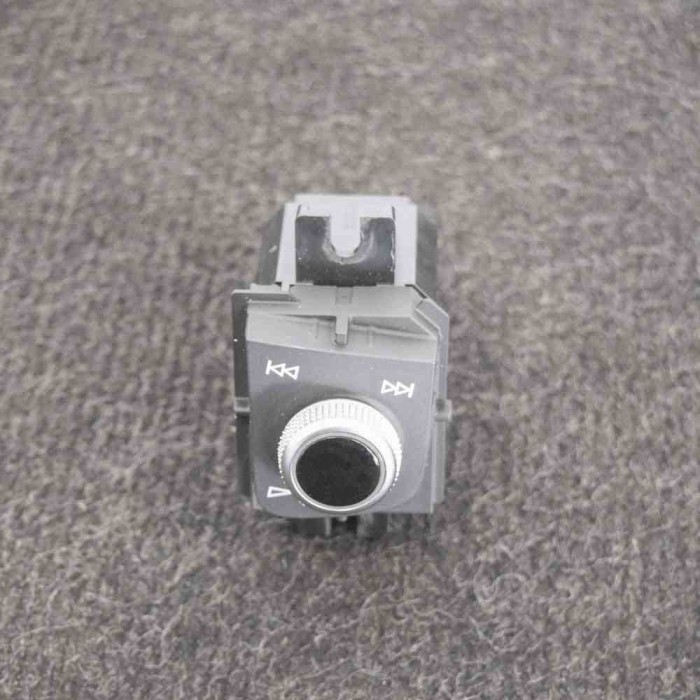 Comutator AUDI A4 8W2, B9 2018 OEM: 8W2919616 10011208