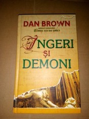 DAN BROWN - INGERI SI DEMONI (RAO, 2003, 538 p. - ED. CARTONATA) foto