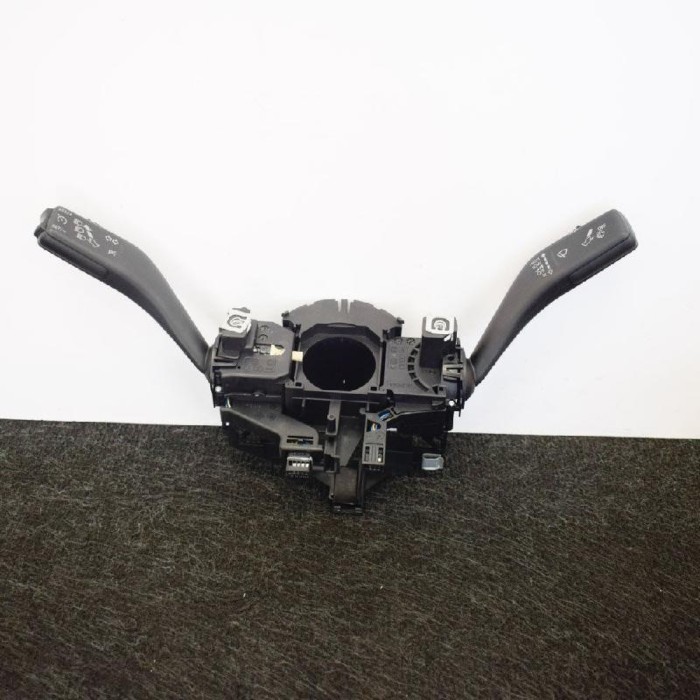 Maneta semnalizare ștergătoare SKODA SUPERB II 3T4 2010 OEM: 1K0953513G1K0953519K1K5953503FB 3197904