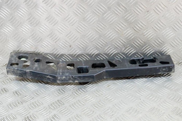 Suport prag lateral dreapta spate BMW 5 G30 2021 OEM: 7387348 14379822