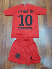 SET ECHIPAMENT NEYMAR JR. PSG 4-15ANI SEZON 2018-2019 foto